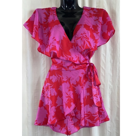 NEW DO + BE Floral Print Ruffle Front Romper with Semi Open Back, Size S… - Picture 10 of 12